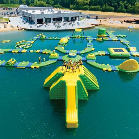 Aloha Beach Resort วิสคอนซินเดลส์ ภายนอก รูปภาพ